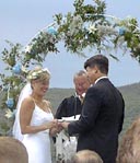 PHOTO OF AN OUTDOOR WEDDING IN LAKE GEORGE